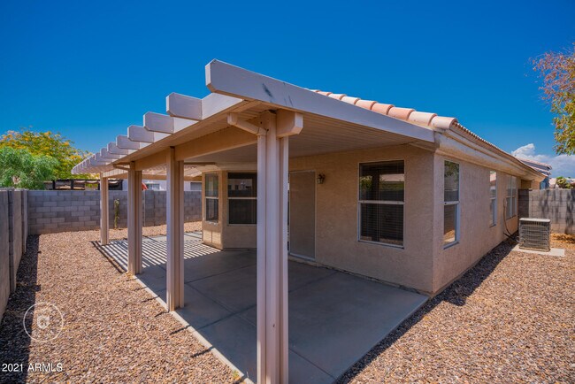 Building Photo - 2697 S 156th Dr