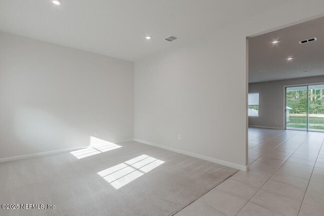 Building Photo - 1536 Tan Tara Trl