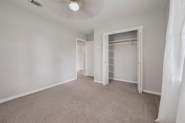 Building Photo - 16316 TX-36