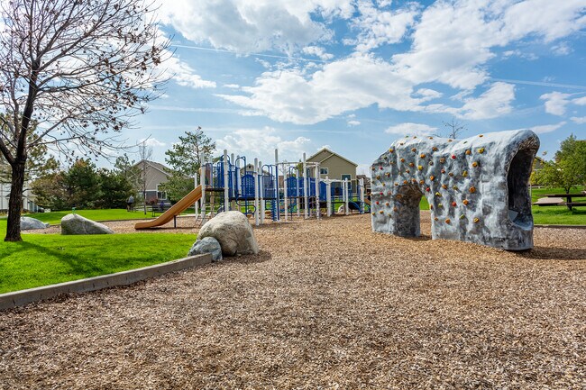 Building Photo - 15955 Golden Eye Ct