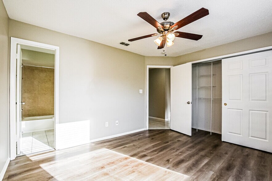 Building Photo - 1348 Andes Dr