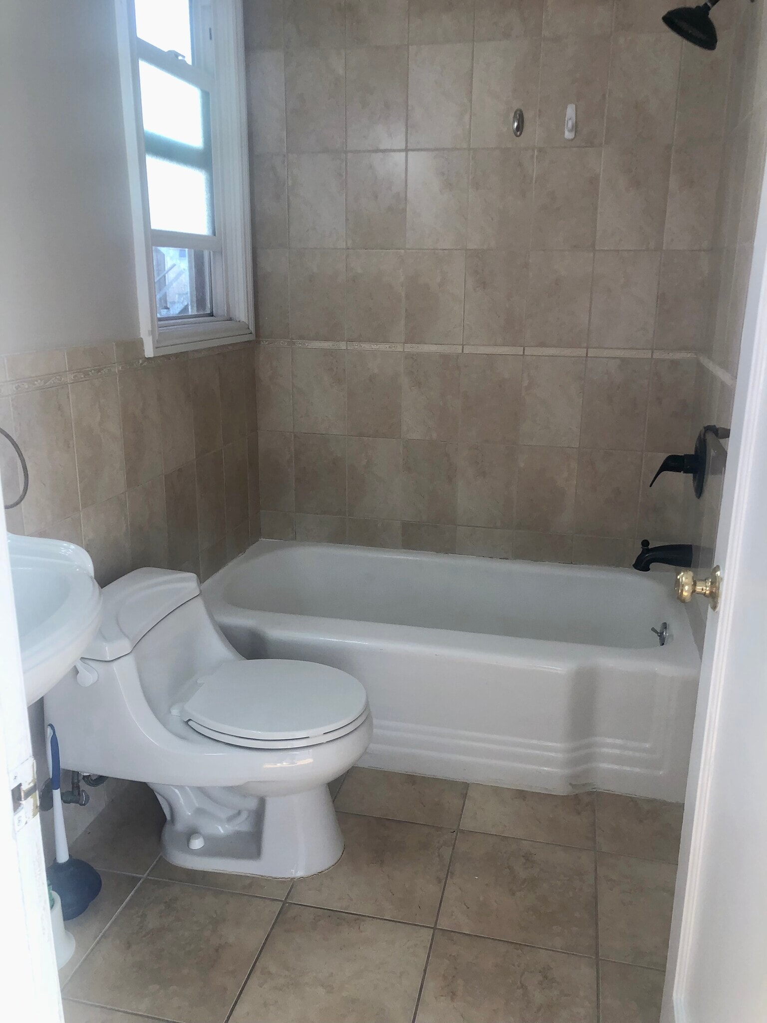 Building Photo - 1280 38th Ave