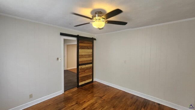Building Photo - 1211 Sunset Ave