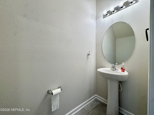 Building Photo - 3992 Vlg Vw Ln