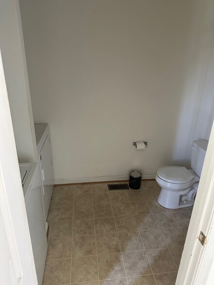 Building Photo - 91 Fuzzy Tail Dr