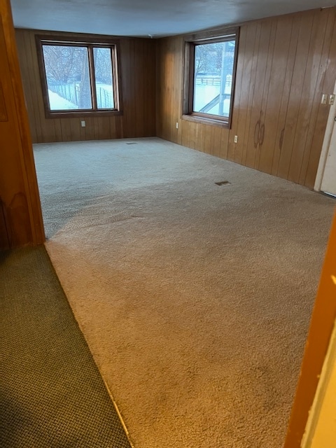 Building Photo - 5508 Lake Helena Dr