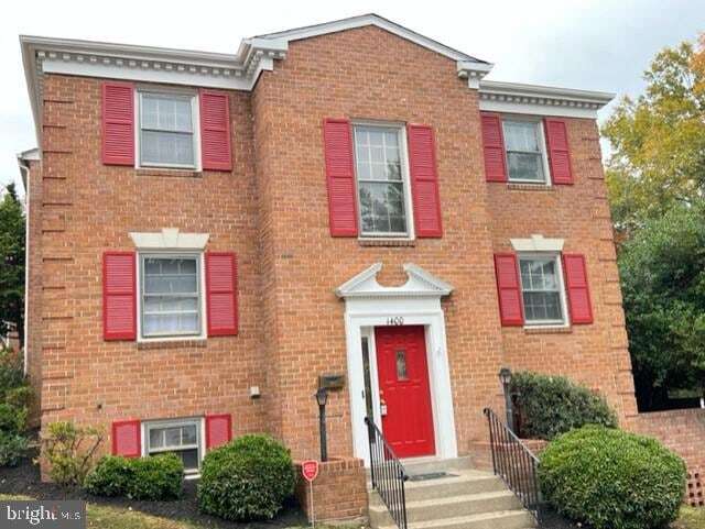 Building Photo - 1400 Admiral Dr
