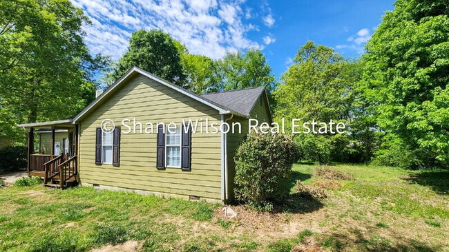 Building Photo - 162 Shawn Ln