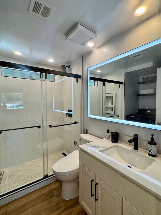 Building Photo - 4425 Sierra Springs Dr