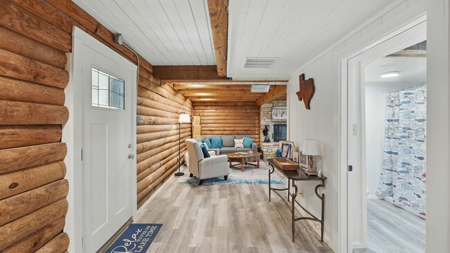 Building Photo - 205 Bravo Rd