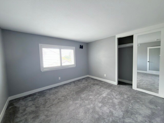 Building Photo - 6 Kingston Ct S