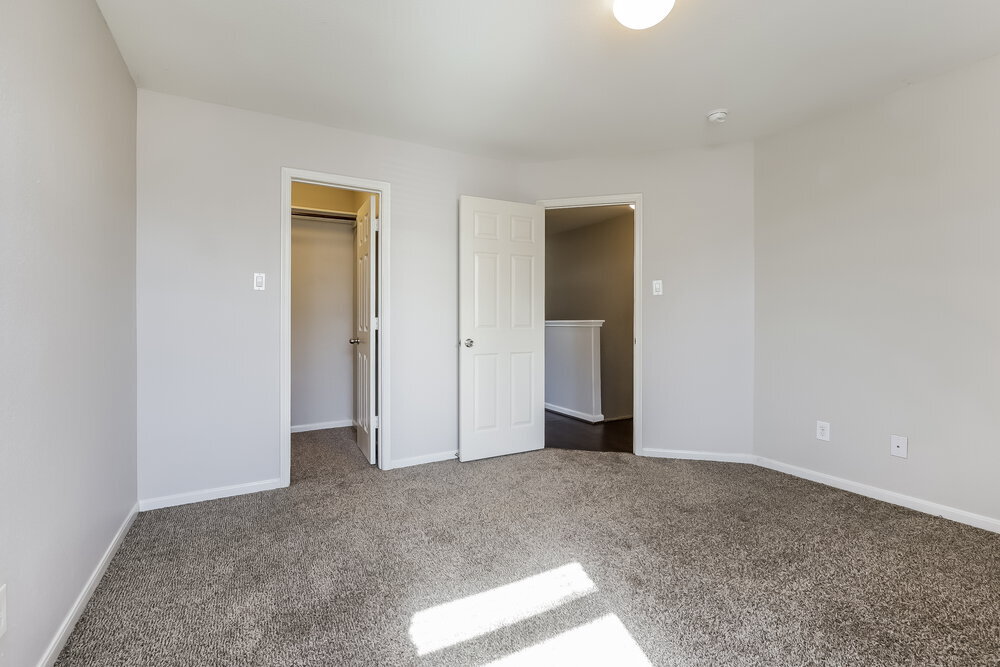 Building Photo - 2818 Mesquite Ridge Dr