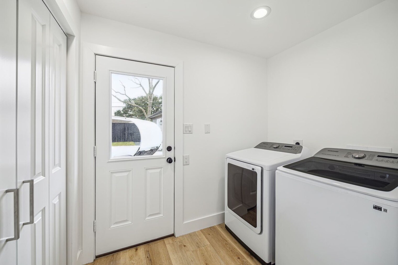 Building Photo - 5631 Cerritos Dr