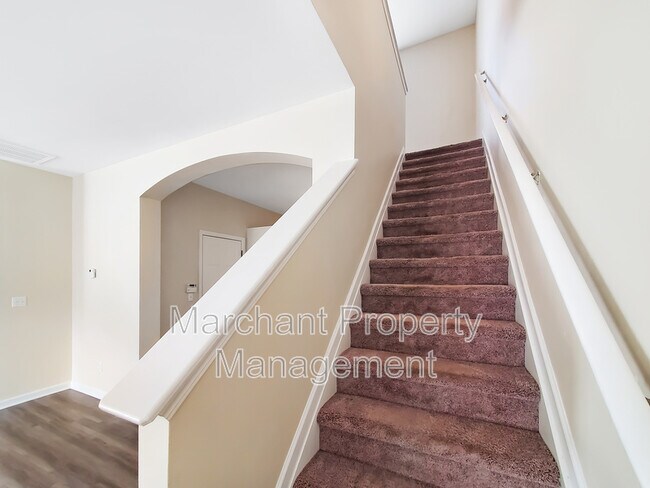 Building Photo - 9 Sunfield Ct