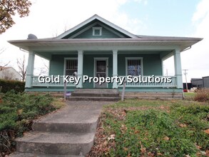 Building Photo - COMING SOON!! Huge 2 BR 1 BA with Garage and Covered Porch (NO SECTION 8)