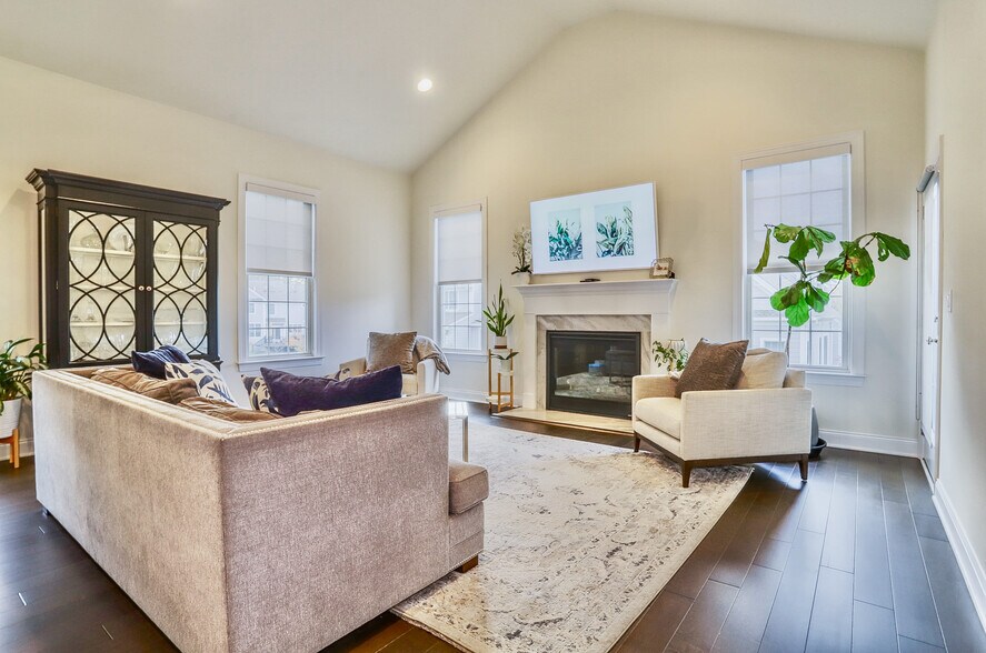 Building Photo - 22 Silent Nest Way