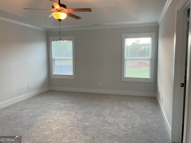 Building Photo - 117 Lake Meadows Dr