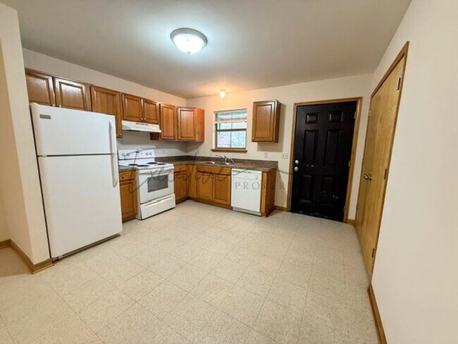 Building Photo - 2528 Crockett St