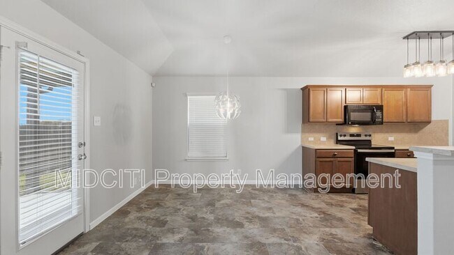 Building Photo - 3414 Zachary St