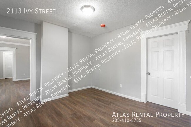 Building Photo - 2113 Ivy St