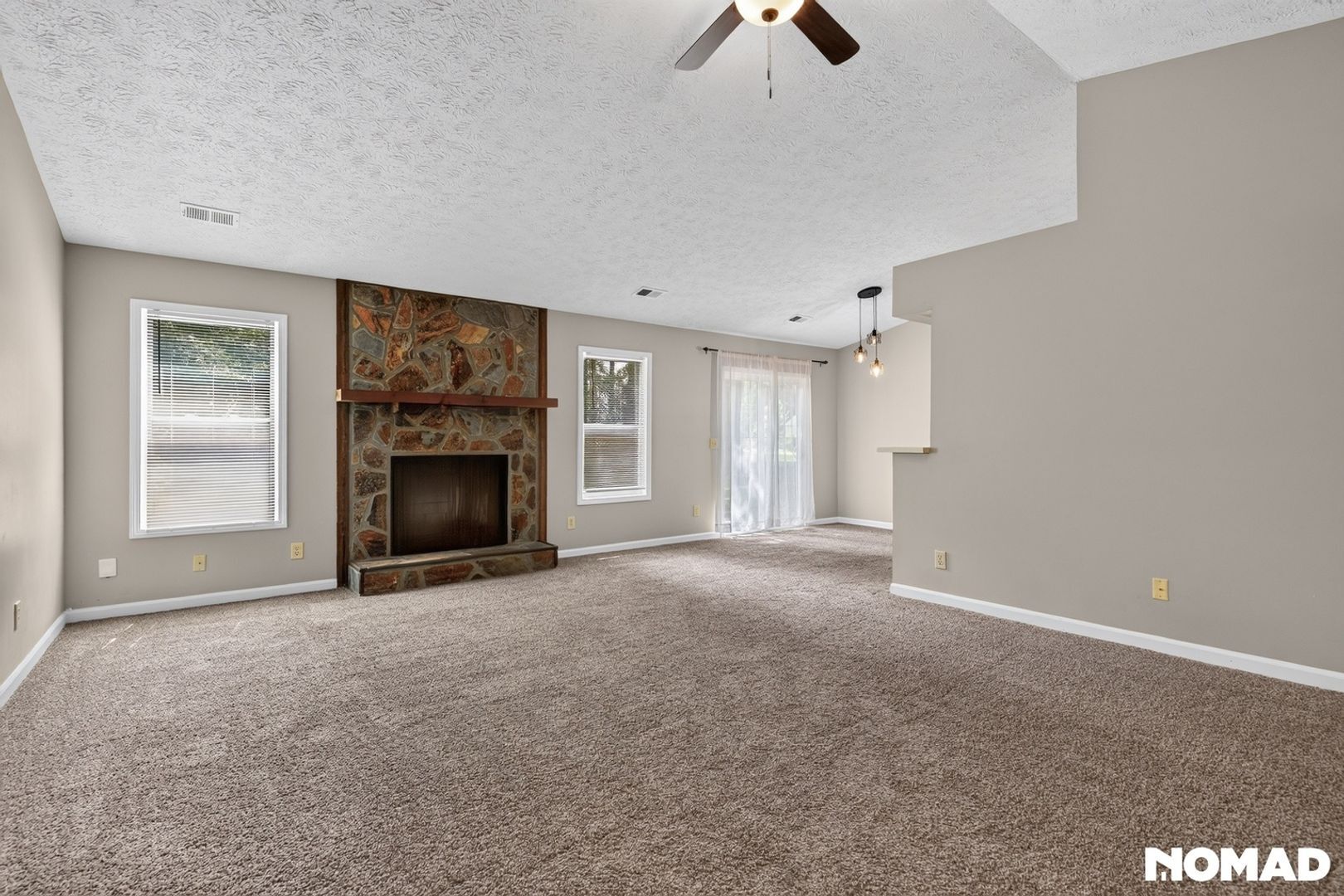 Building Photo - 933 River Rock Dr