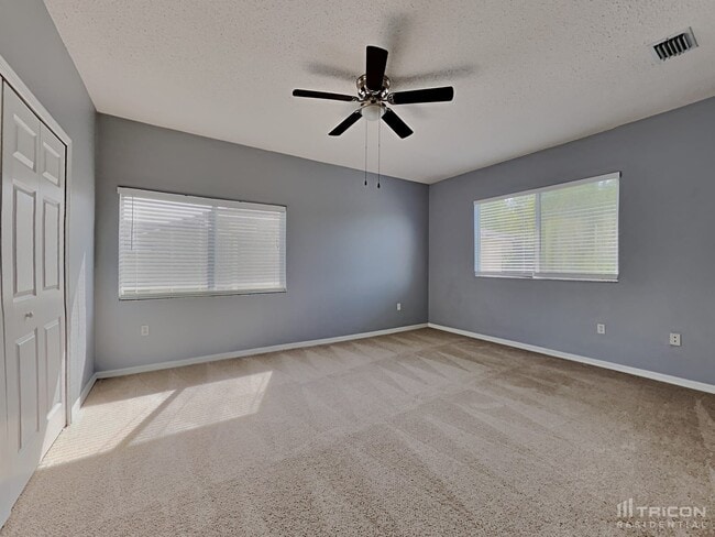Building Photo - 4217 Harbor Lake Dr