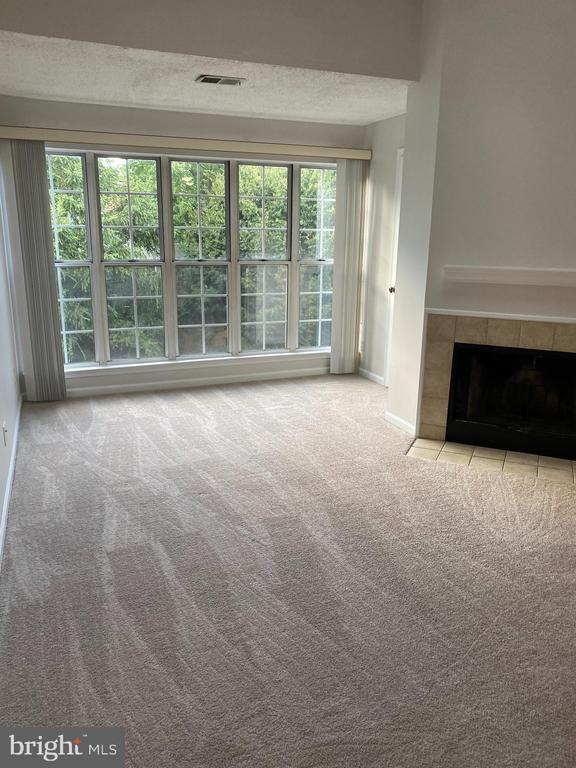 Primary Photo - 12106 Greenway Ct