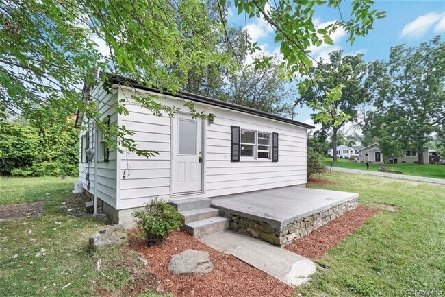 Building Photo - 246 Orchard Dr