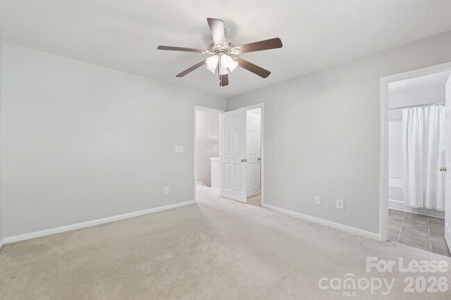 Building Photo - 124 Clydesdale Ct
