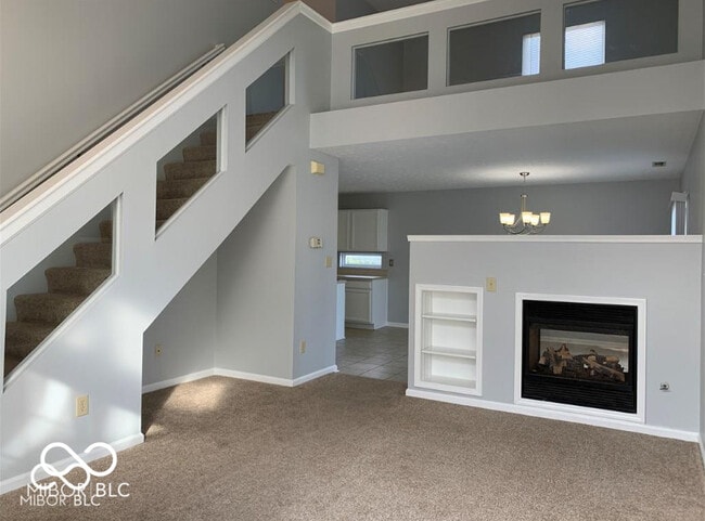 Building Photo - 684 Mountain Pine Dr