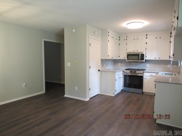 Building Photo - 22 Foxmoor Cir
