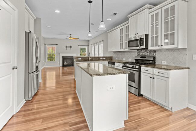 Building Photo - 5459 Charleywood Landing