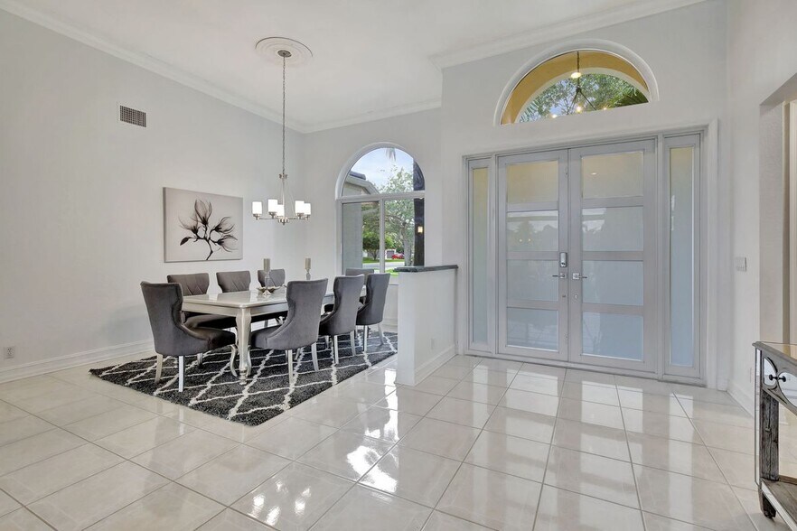 Building Photo - 2922 Medinah