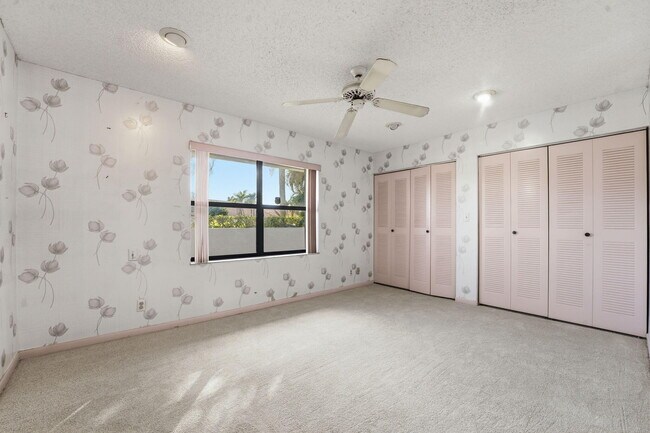 Building Photo - 9476 El Clair Ranch Rd