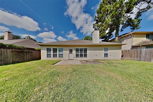 Building Photo - 18414 Polo Meadow Dr