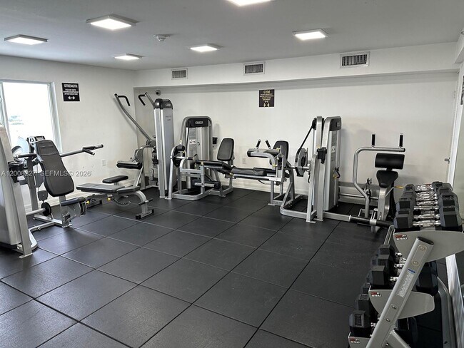 Building Photo - 816 NW 11th St