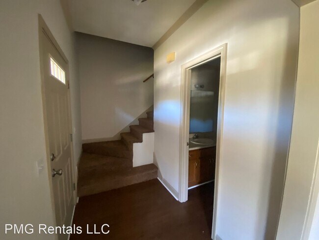 Building Photo - 3 br, 2 bath House - 410 S College 4