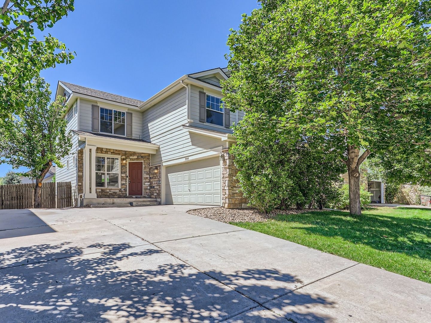 Building Photo - 20046 E Lasalle Dr