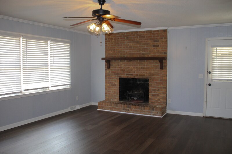 Building Photo - 100 Eisenhower St