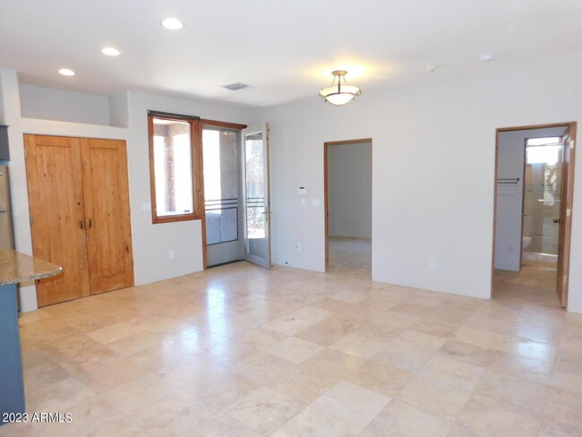 Building Photo - 40612 N 28th St