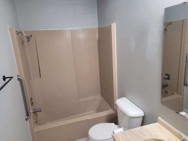 Building Photo - Beautiful 3br Home Near Park!