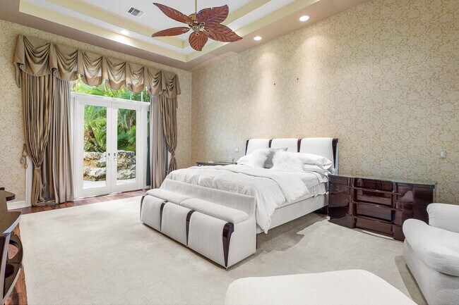 Building Photo - 128 Grand Palm Way