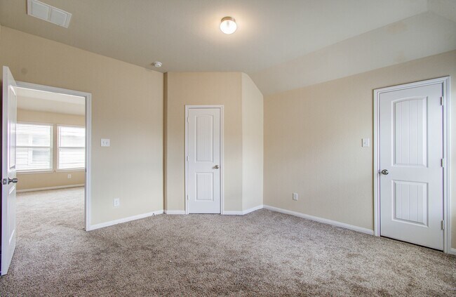 Building Photo - 17139 Devon Dogwood Trail