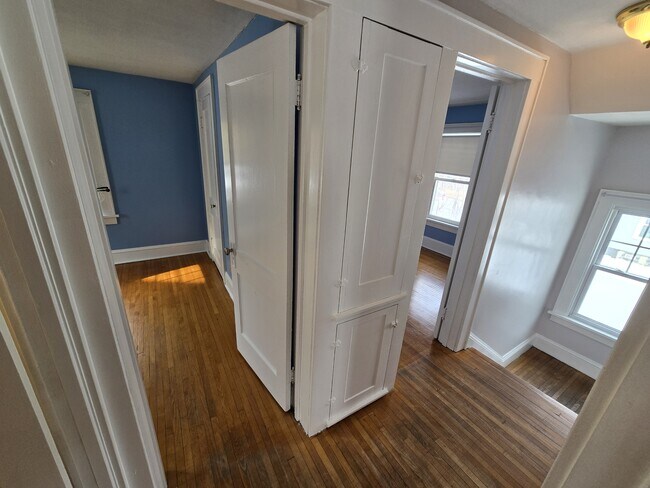 Building Photo - 232 Nichols Ave