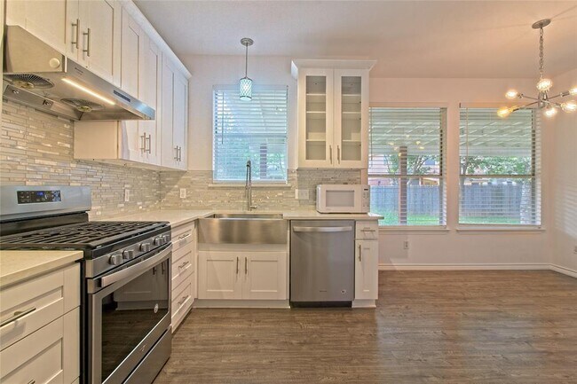 Building Photo - 13421 Tossa Ln
