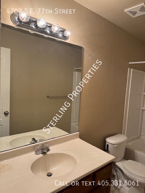 Building Photo - 4707 SE 77th St