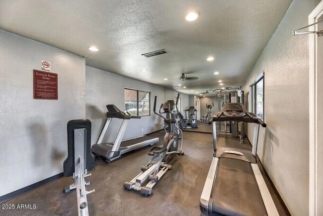 Building Photo - 4101 W Union Hills Dr