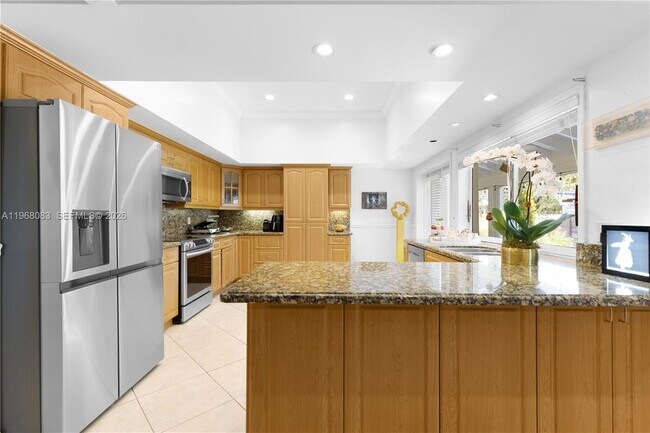 Building Photo - 5253 NW 94th Doral Pl