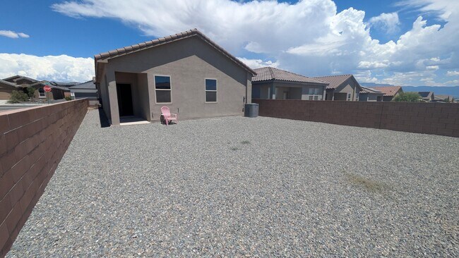 Building Photo - 748 Amatista Lp SE