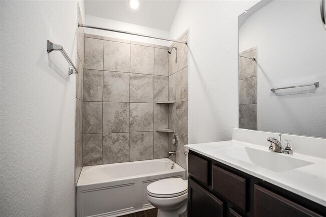 Building Photo - 2534 Blazing Star Dr